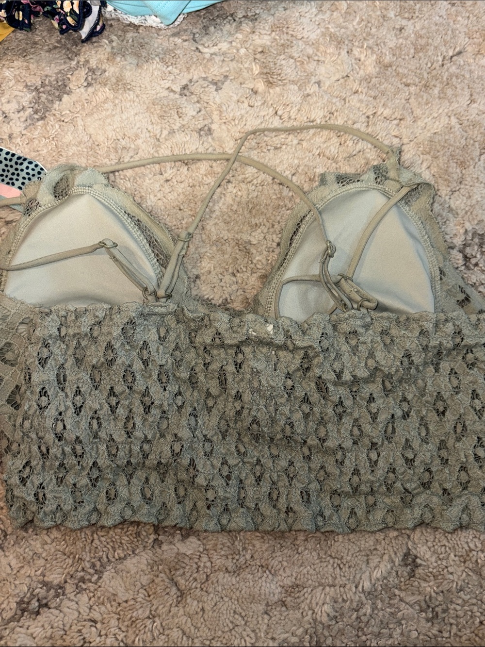3/$20! Offers open! Medium bralette Zenana Outfitters Olive Green Lace Bralette - Picture 4 of 4